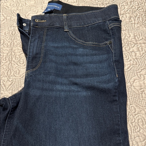 Democracy Women’s Dark Blue Jeans - Picture 2 of 5